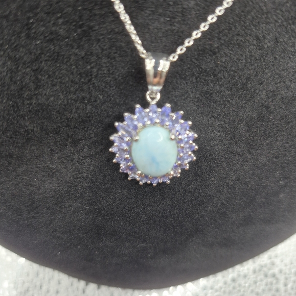 Elegant Tanzanite and Larimar Necklace - Picture 2 of 2